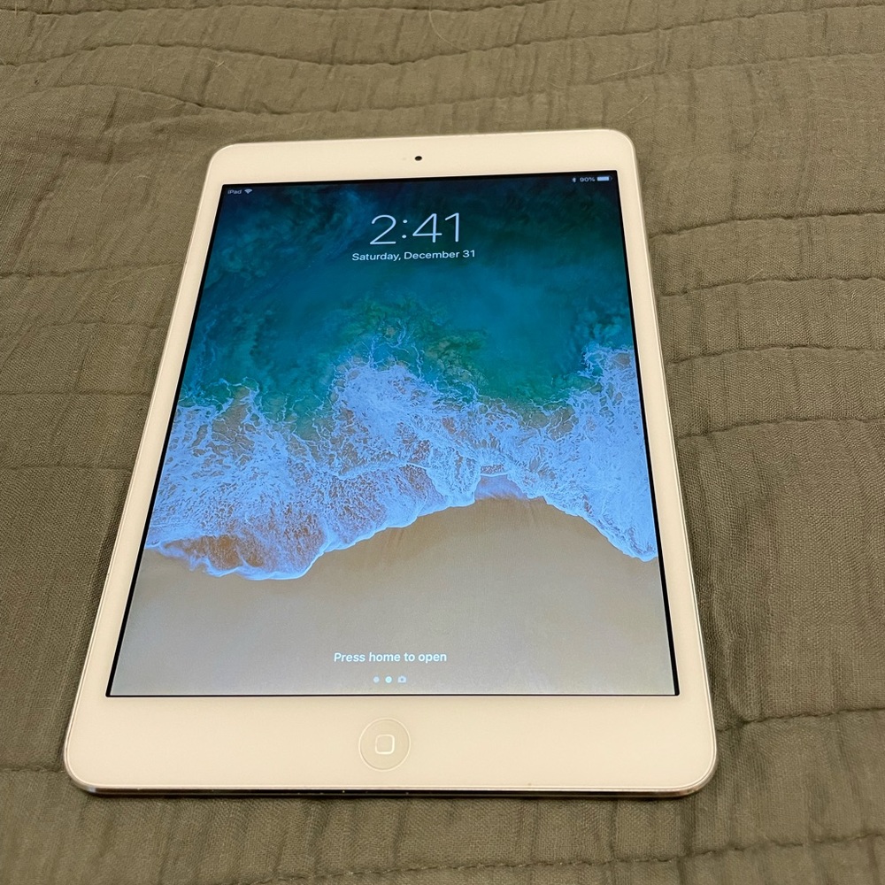 COPY - Apple iPad Mini 1st Gen Wifi Only 16 gb